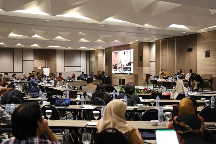 Kementerian PPN/Bappenas mengundang tokoh agama dan budaya untuk mempertajam rancangan awal RPJPN 2025 – 2045 dalam Forum Konsultasi Publik Rancangan Awal RPJPN 2025-2045 Kementerian PPN/Bappenas mengundang tokoh agama dan budaya untuk mempertajam rancangan awal RPJPN 2025 – 2045 dalam Forum Konsultasi Publik Rancangan Awal RPJPN 2025-2045