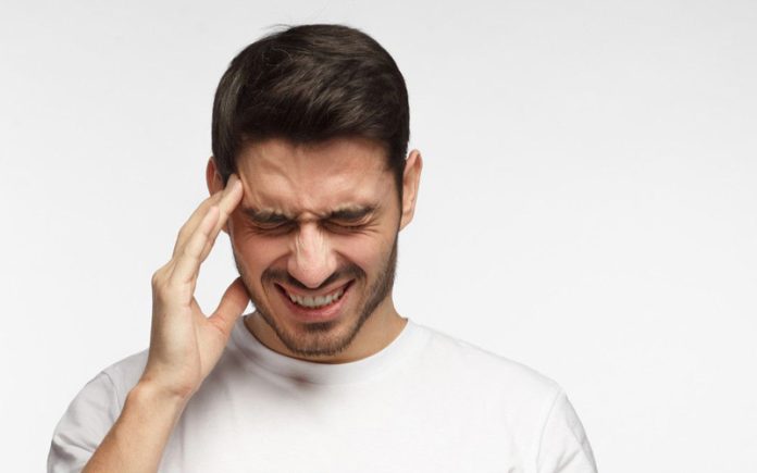 sakit-kepala-cuaca-panas