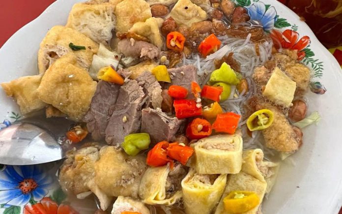 Bakmi Toprak khas Solo