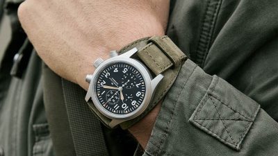 Jam tangan militer