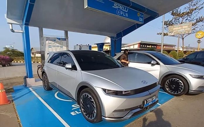 Mobil listrik