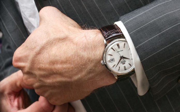 Dress watch