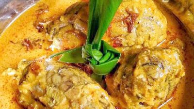 Gulai banak khas Minangkabau