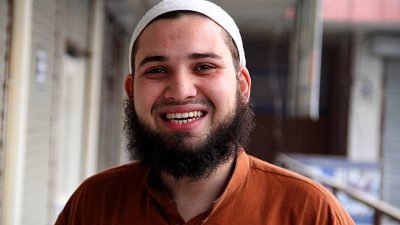 Memberi kabar gembira