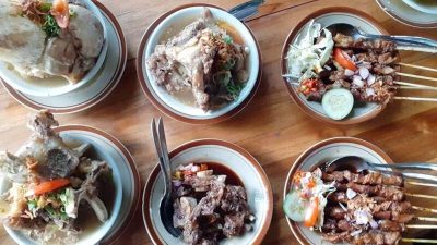 Sop dan sate sapi