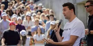 Charlie Kirk ditembak mati