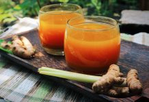 Tips Alami dan Efektif Mengobati Batuk Akibat Flu Mminuman kunyit