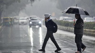 Menjaga kesehatan di musim hujan