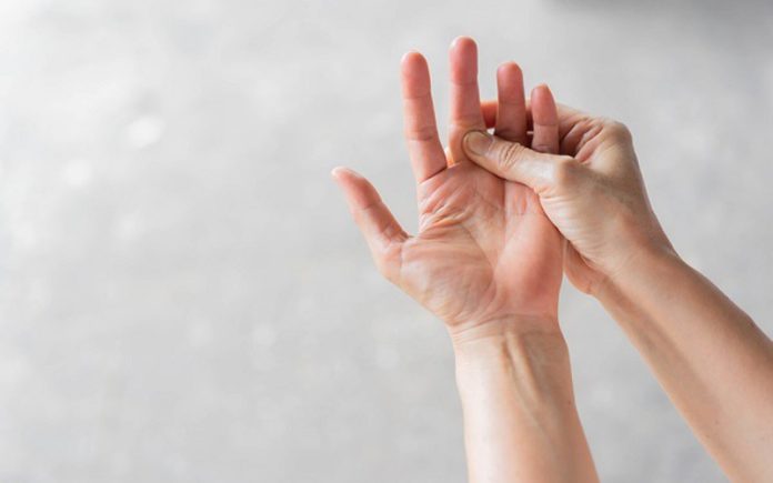 tangan-kebas Tips mengatasi tangan kebas