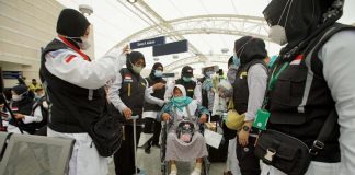 Petugas Haji perempuan