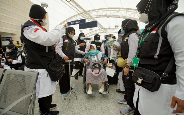 petugas-haji-perempuan Petugas Haji perempuan