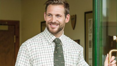 Kemeja motif tattersall